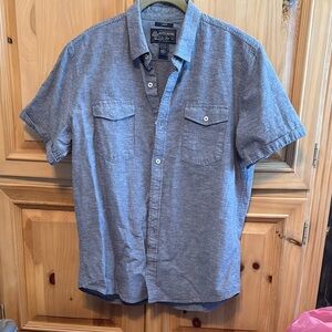 American Rag
Classic button shirt